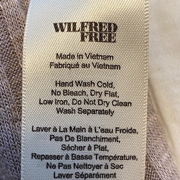 Wilfred Free from Aritzia Crop top Size Small - Picture 3 of 3